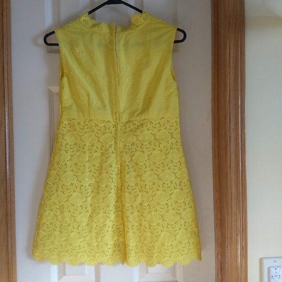 vintage 50s hand made lace floral sleeveless tunic 🎈HOST PICK🎈 - Picture 2 of 11